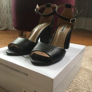 Steve Madden Mirna block heel sandals